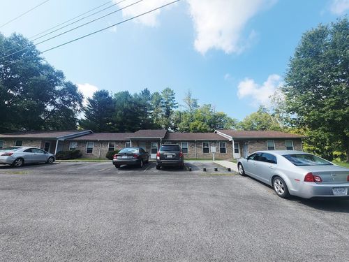 c-204 Ashwood Dr, Tazewell, VA, 24651-5420 | Card Image