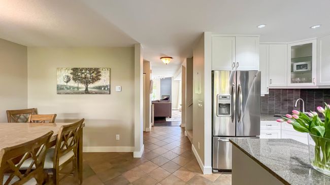 205 - 3980 Inlet Crescent, Townhouse with 4 bedrooms, 3 bathrooms and 2 parking in North Vancouver BC | Image 5