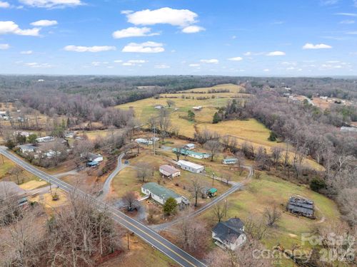 827 Old Henrietta Rd, Forest City, NC, 28043-8758 | Card Image