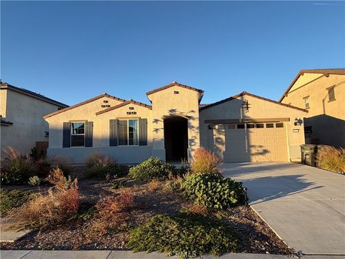 846 Sandie Ct, Perris, CA, 92571-5181 | Card Image