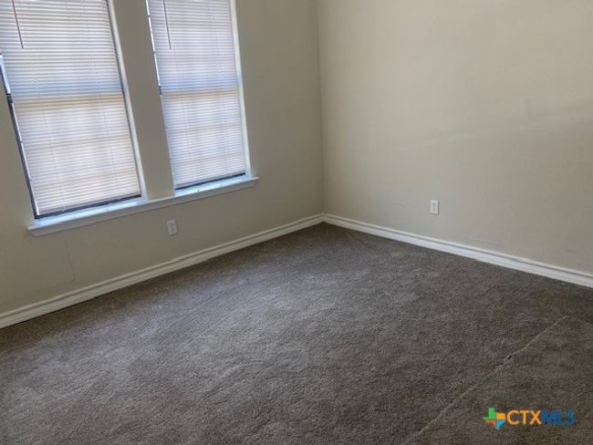 720 S Laurel Ave, House other with 2 bedrooms, 1 bathrooms and null parking in Luling TX | Image 6