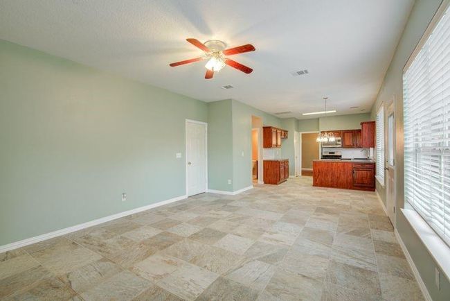 2917 Veva Dr, House other with 4 bedrooms, 3 bathrooms and 2 parking in Pearland TX | Image 22