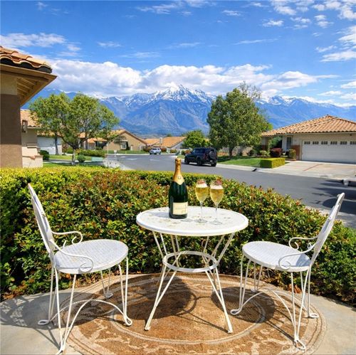 1725 Fairway Oaks, Banning, CA, 92220 | Card Image