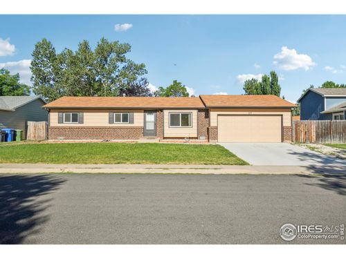 217 Blossom Dr, Loveland, CO, 80537-6213 | Card Image