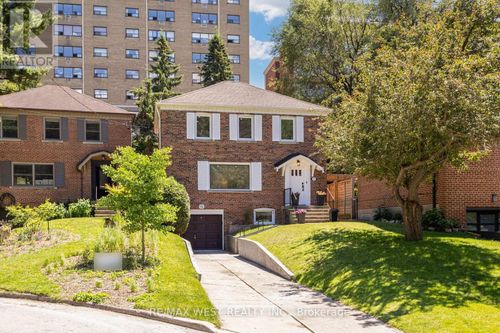 95 Glen Davis Crescent, Toronto (East End-Danforth), ON, M4E1X7 | Card Image