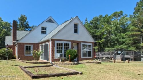 562 Elevation Rd, Four Oaks, NC, 27524-9490 | Card Image