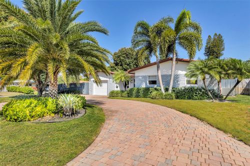 1833 Ne 46th St, Fort Lauderdale, FL, 33308-7723 | Card Image