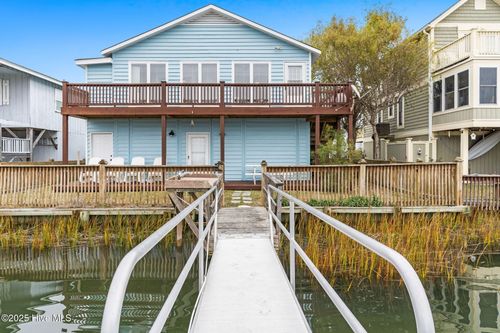 127 Starfish Dr, Holden Beach, NC, 28462-1974 | Card Image