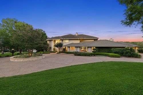 5 Championship Dr, The Hills, TX, 78738-1471 | Card Image