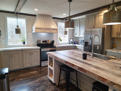 376 State Highway 179, Teague, TX, 75860-3097 | Card Image