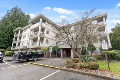 104 - 33090 George Ferguson Way, Condo with 2 bedrooms, 1 bathrooms and null parking in Abbotsford BC | Image 2