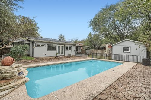 2204 Falcon Hill Dr, Austin, TX, 78745-3575 | Card Image