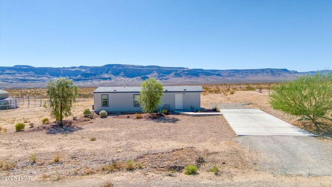 10747 Paradise Trails Rd, House other with 2 bedrooms, 1 bathrooms and null parking in Yucca AZ | Image 27