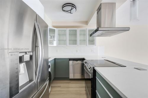 apt-104-3660 Ne 166th St, North Miami Beach, FL, 33160-3818 | Card Image