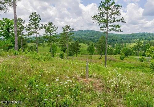 915 Eagle Nest Drive, Loudon, TN, 37774 | Card Image