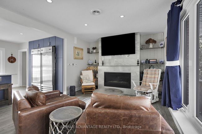 9755 Longwoods Rd, House other with 5 bedrooms, 3 bathrooms and 4 parking in London ON | Image 10