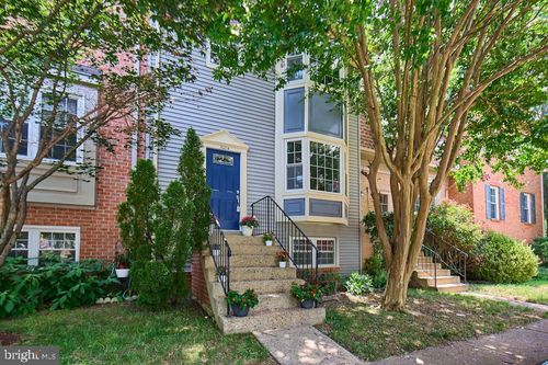 7084 Solomon Seal Ct, SPRINGFIELD, VA, 22152-3151 | Card Image