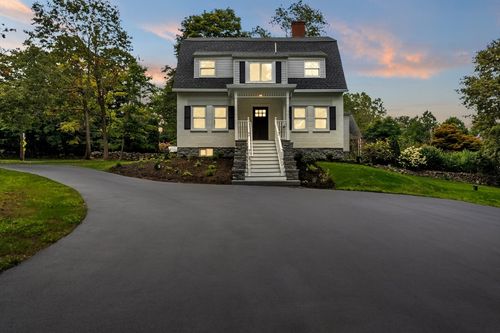 63 North St, Grafton, MA, 01519-1212 | Card Image