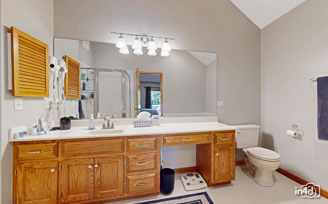 2232 Durand Dr, Townhouse with 2 bedrooms, 2 bathrooms and 2 parking in Downers Grove IL | Image 15