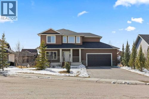 311 Railway Point Se, Langdon, AB, T0J1X0 | Card Image