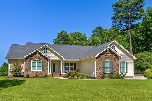 206 Wildwood Dr, Yorktown, VA, 23692-3515 | Card Image