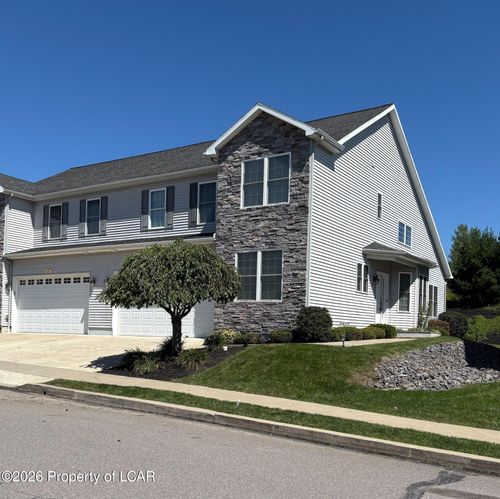 63 Grandview Dr, Pittston, PA, 18640-2955 | Card Image