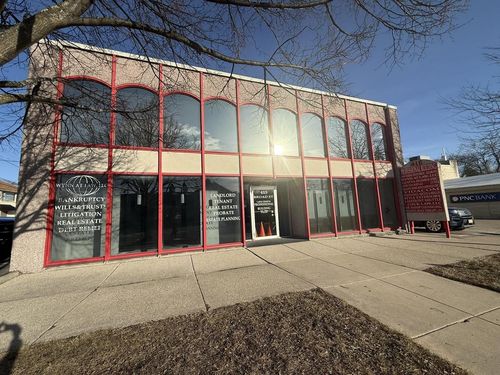 415 Broad Street, Lake Geneva, WI, 53147 | Card Image