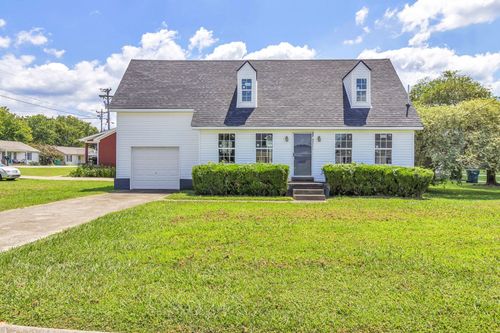 611 Fairgrounds Ct, Lebanon, TN, 37087-2274 | Card Image