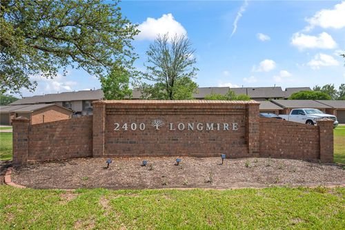 apt-205-2400 Longmire Dr, College Station, TX, 77845-5470 | Card Image