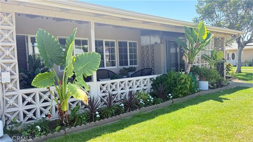 1720 Interlachen Rd., M12-41e, Seal Beach, CA, 90740 | Card Image