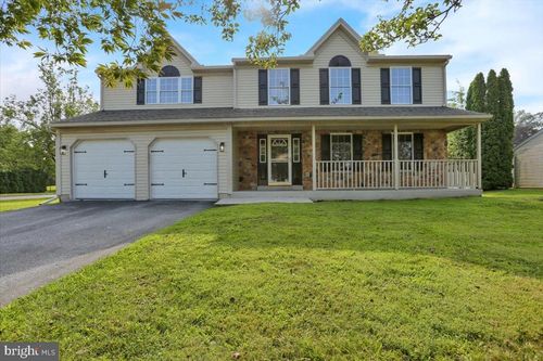 4590 Delmar Dr, READING, PA, 19606 | Card Image