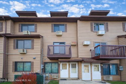 94-22a Gardenia Ln, Staten Island, NY, 10314 | Card Image