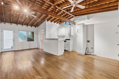 2-7618 Norton, West Hollywood, CA, 90046 | Card Image
