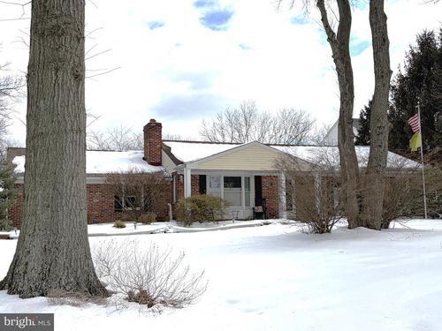 1901 Oxford Valley Rd, YARDLEY, PA, 19067-4544 | Card Image