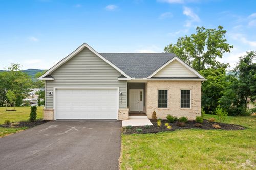 5594 Old Grove Ln, Salem, VA, 24153 | Card Image