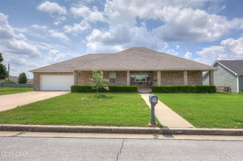 2812 E 17th St, Joplin, MO, 64804-1207 | Card Image