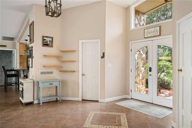 548 Cross Creek Cir, House other with 3 bedrooms, 3 bathrooms and null parking in Sebastian FL | Image 4