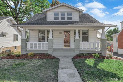 8916 Windom Ave, Overland, MO, 63114-4753 | Card Image