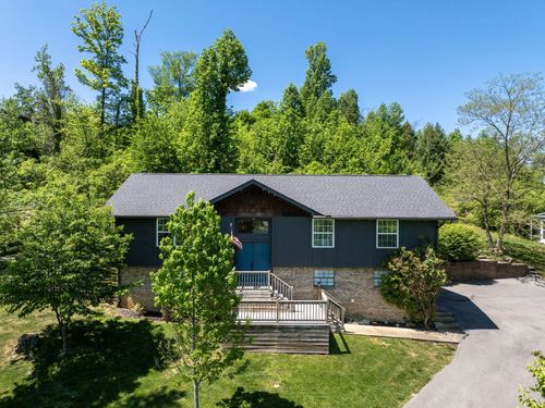 2405 Hickory Ridge Dr, Chattanooga, TN, 37421-1528 | Card Image