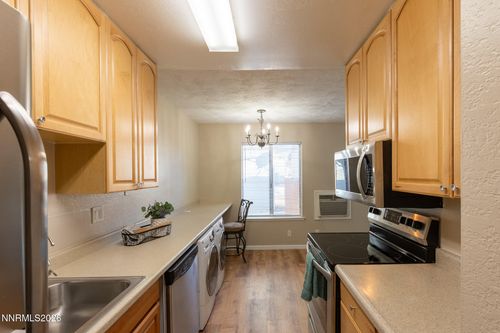 apt-83-4602 Neil Rd, Reno, NV, 89502-5823 | Card Image