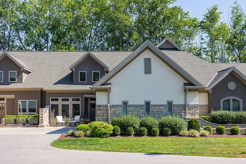 686 Fairway Blvd, Columbus, OH, 43213-2514 | Card Image
