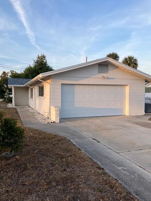 6807 113th St, SEMINOLE, FL, 33772-6219 | Card Image