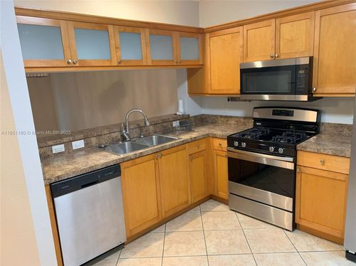 10911 Jewel Box Ln, Tamarac, FL, 33321-9210 | Card Image