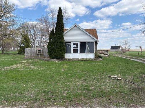 311 Park Ct, Saint David, IL, 61563-1540 | Card Image