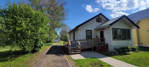 514 E 7th Ave, Redfield, SD, 57469-1344 | Card Image