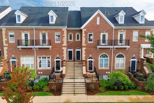 110 West Rd, Trenton, MI, 48183-2915 | Card Image