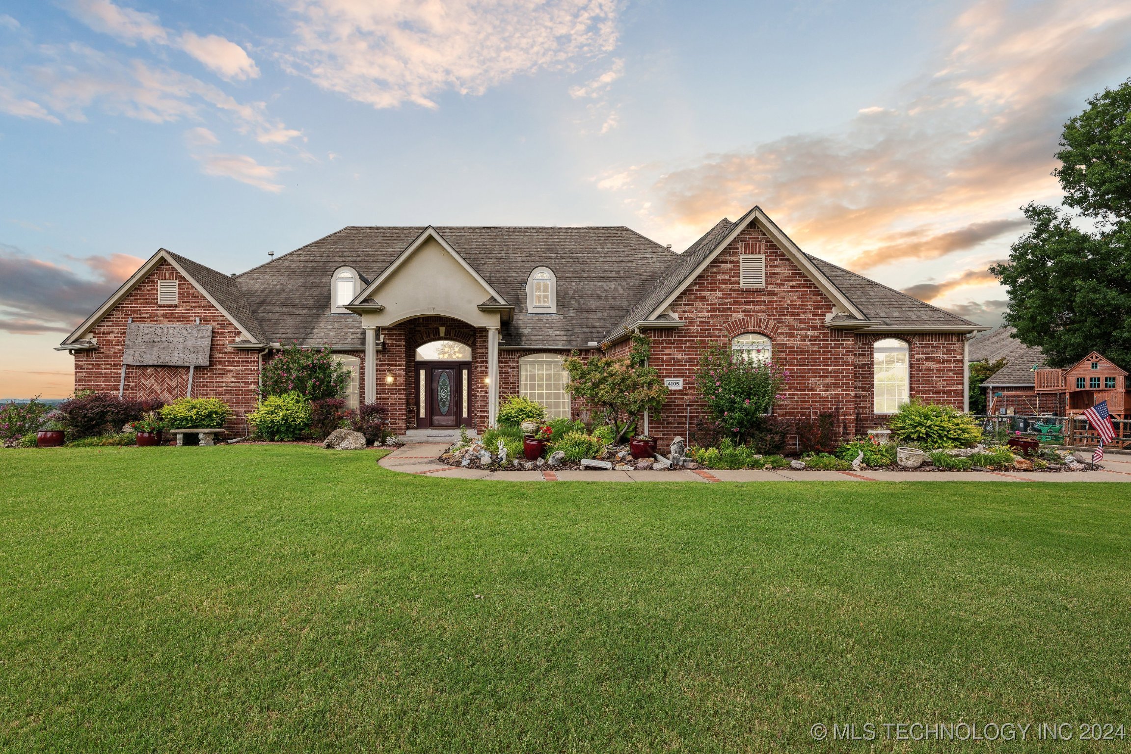Lions Ave, Broken Arrow, OK 74012