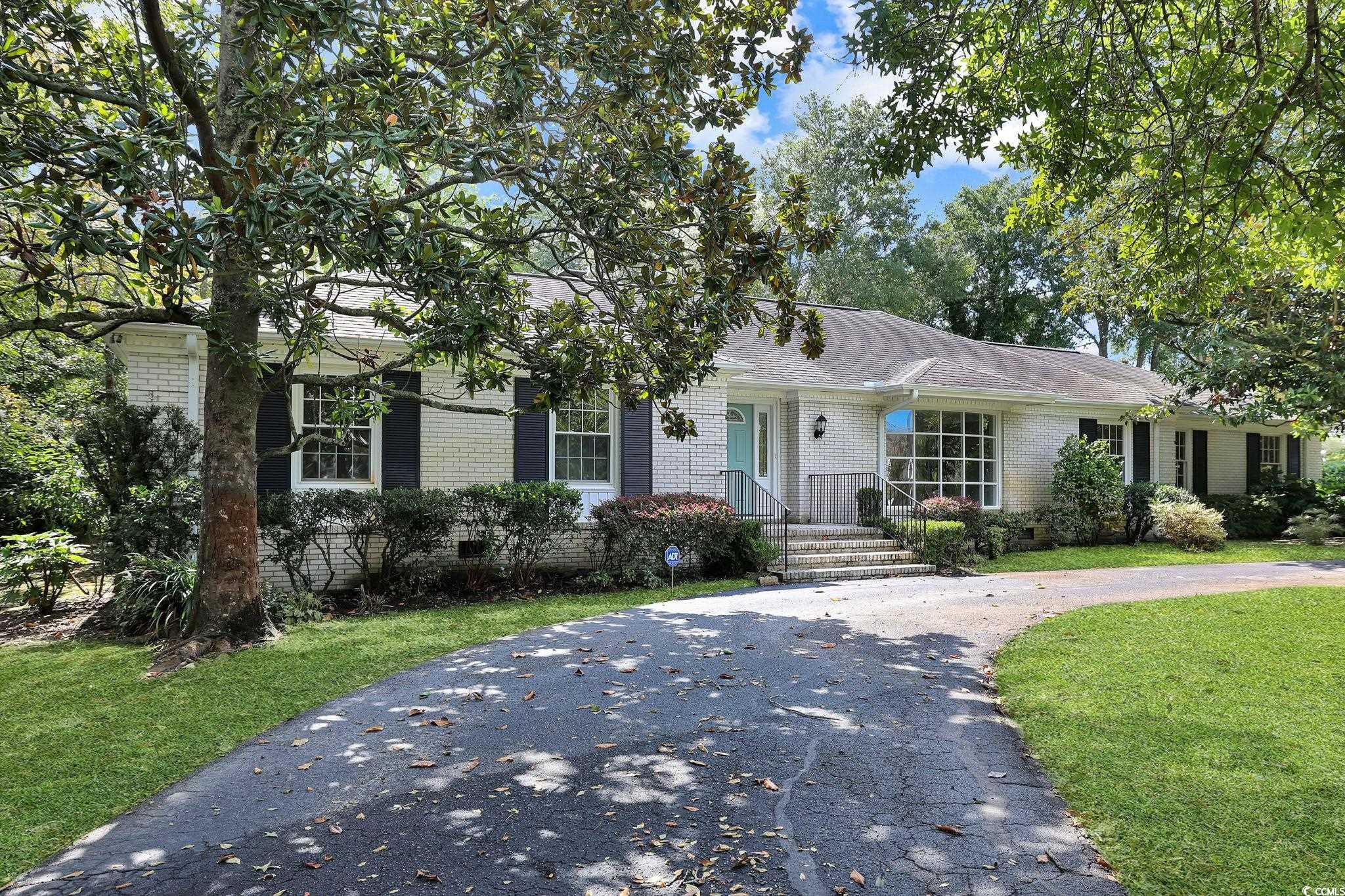 Cove Dr, Myrtle Beach, SC 29572