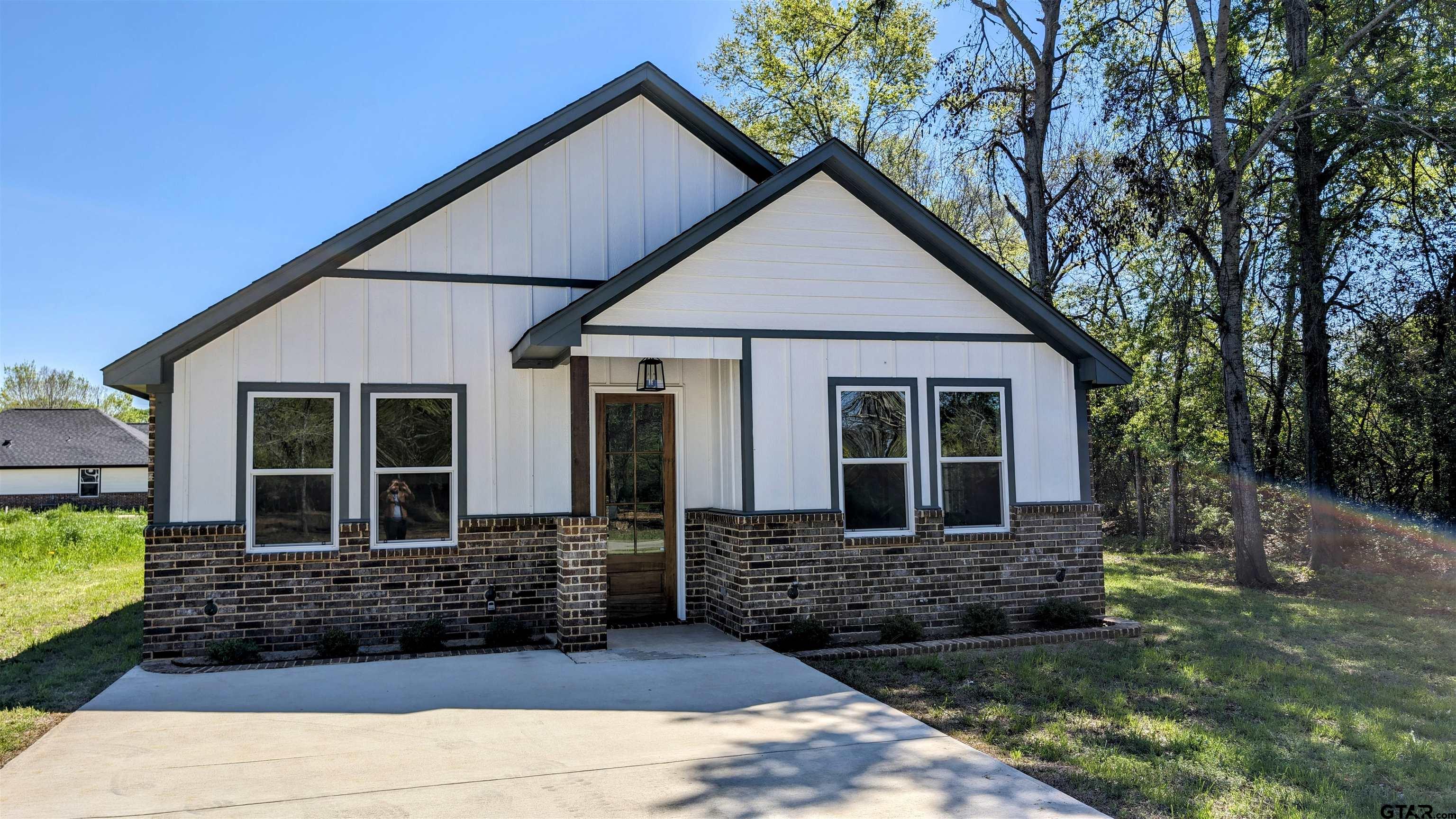 Bonner St, Jacksonville, TX 75766
