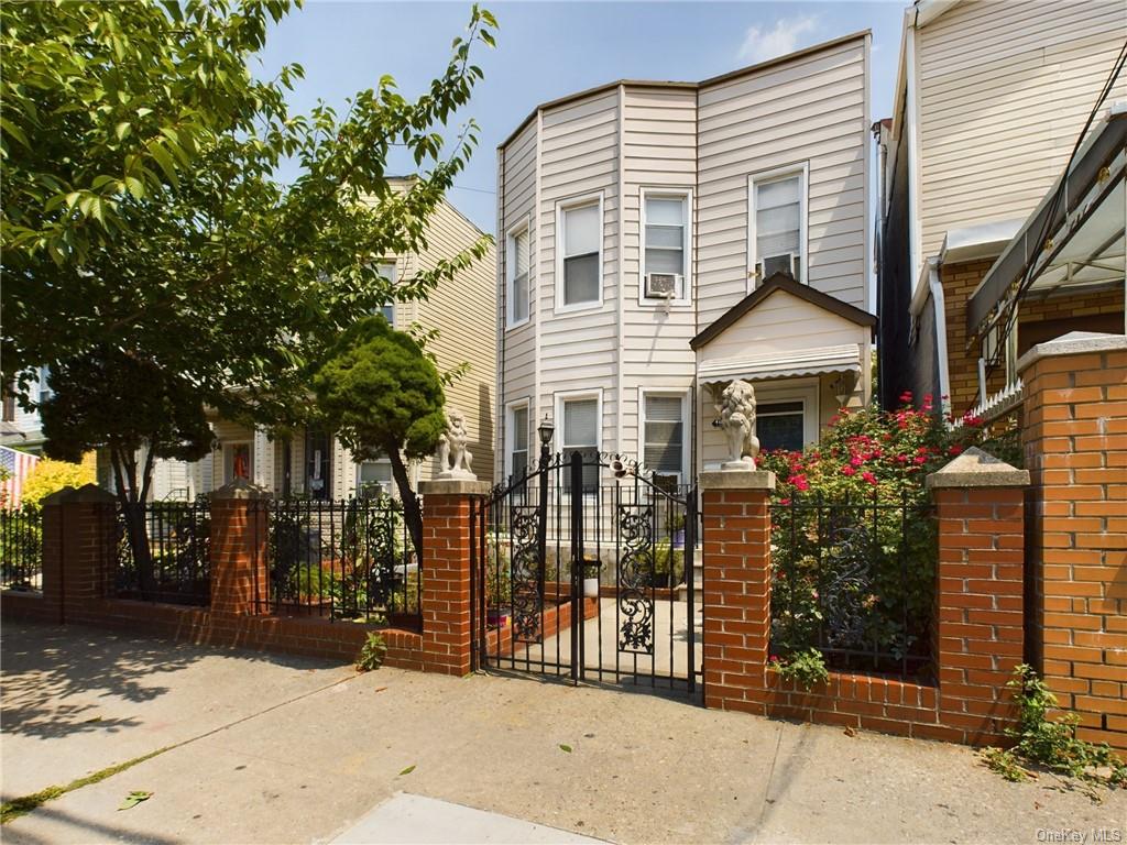 Holland Ave, Bronx, NY 10462